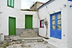 Greek colours on doors and windowframes in the cosy backyard